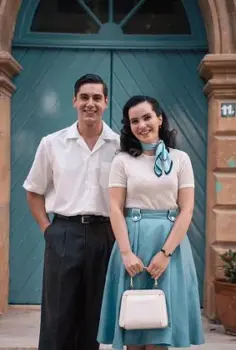 Ayşe Tatile Çıktı